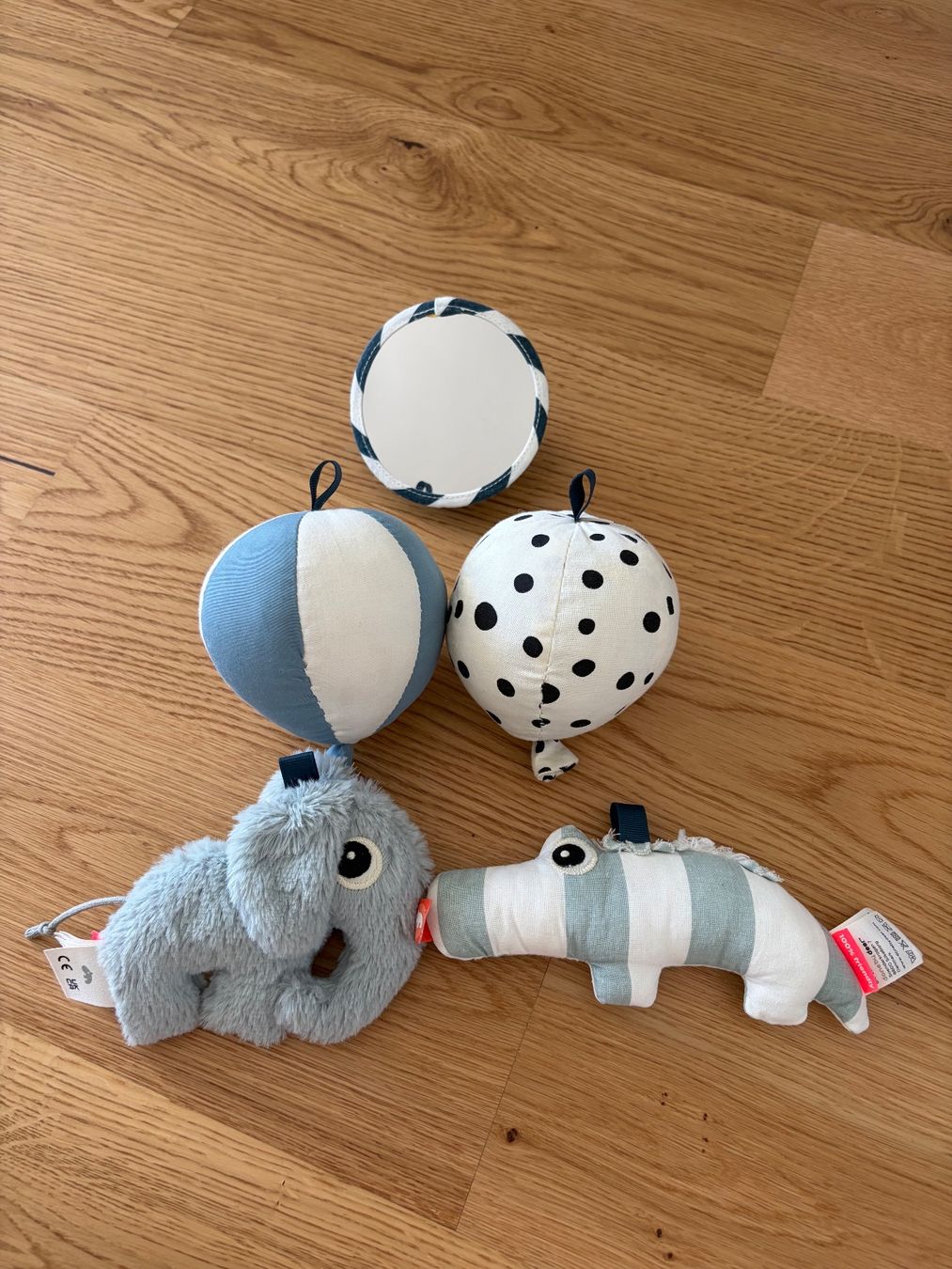 Spielmatte: Spieldecke mit Spielbogen - Done by deer – Gebraucht aus Deitingen von lonmar 4