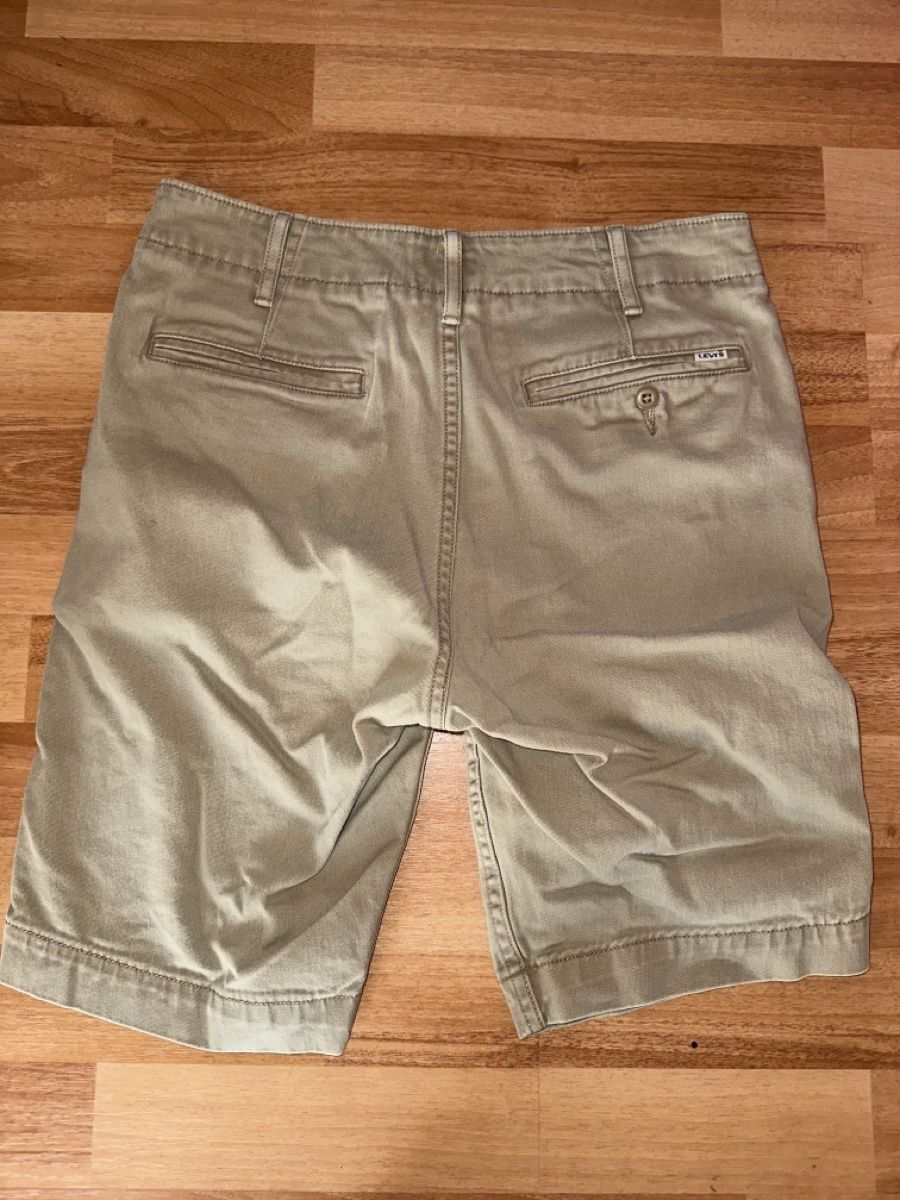 Levi's Hosen: Kurze Hose Levi Strauss Gr. 29 einfache Bundweite 38cm beige – Gebraucht aus Wald AR von sar_x867 1