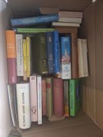Büchersammlung verschiedene Titel und Autoren guter Zustand