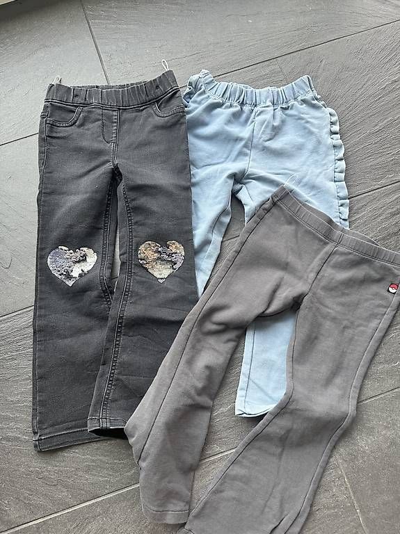 Lotti & Set di vestiti: Mädchenhosen 3er-Paket, Gr. 104 – Usato da Wettswil venduto da tan_2slq