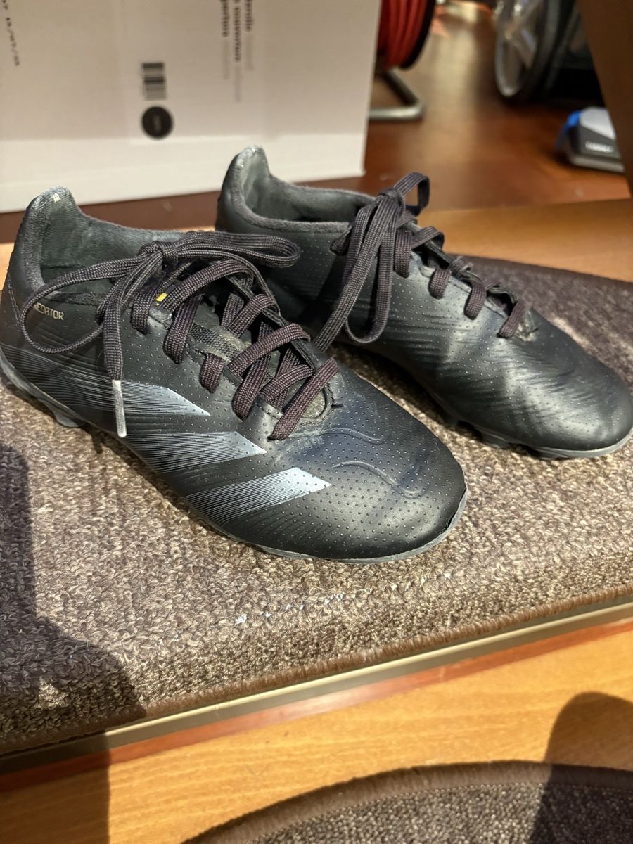 Adidas Scarpe per ragazzi: Adidas Predator Kickschuhe Gr.31 – Usato da Therwil venduto da Migu84