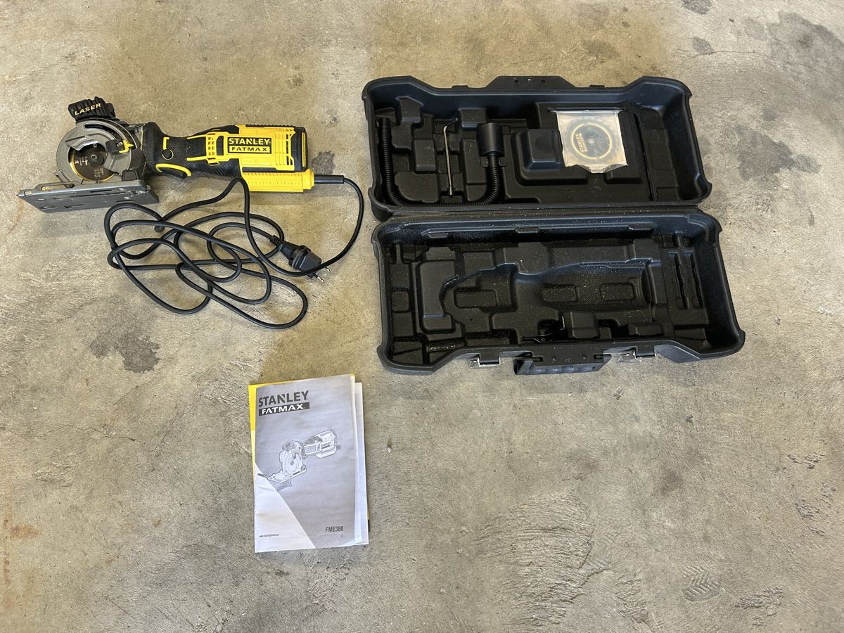 Dewalt Seghe: Handkreissäge Dewalt Fatmax – Usato da Seuzach venduto da Commodore64