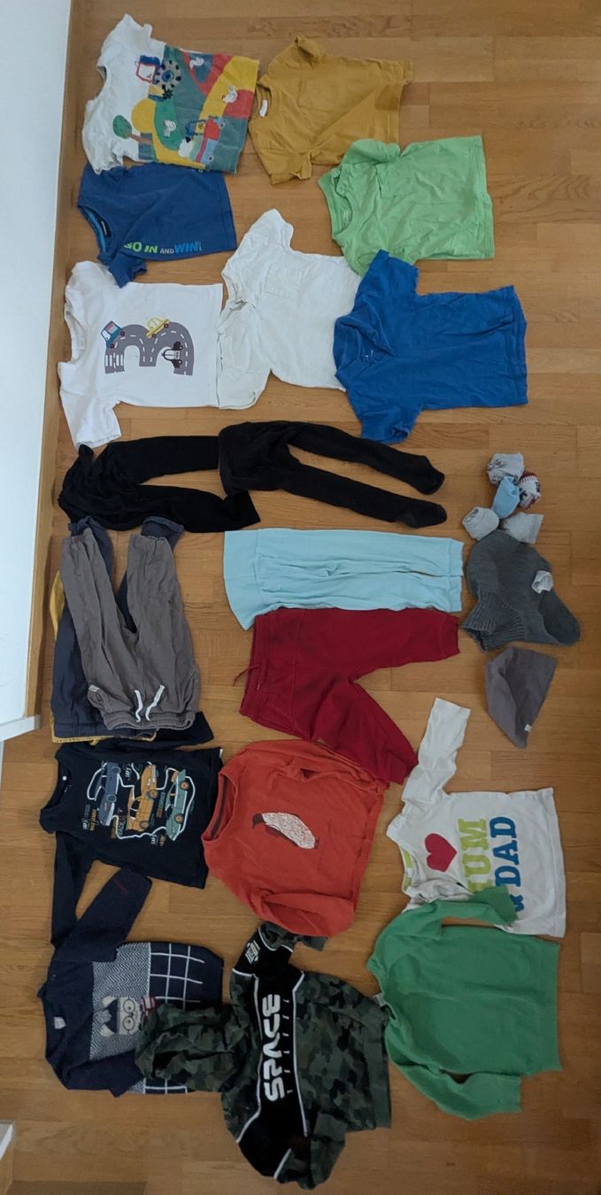 Lotti & Set di vestiti: Kleiderpaket 92-98 Jungs – Usato da Bülach venduto da alex_raul