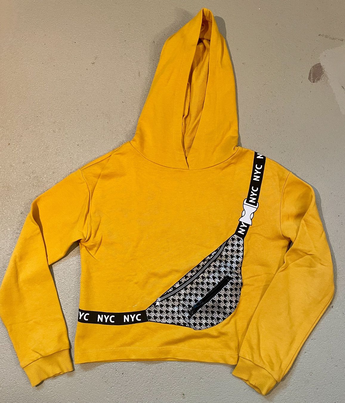 Lotti & Set di vestiti: 4 stylische Sweatpullis/Hoodies Gr. 146/152 – Usato da Neuendorf venduto da Knopfi 1