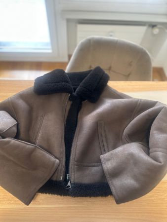 Magnifique veste d'hinver MANGO en peau retournée, taille S