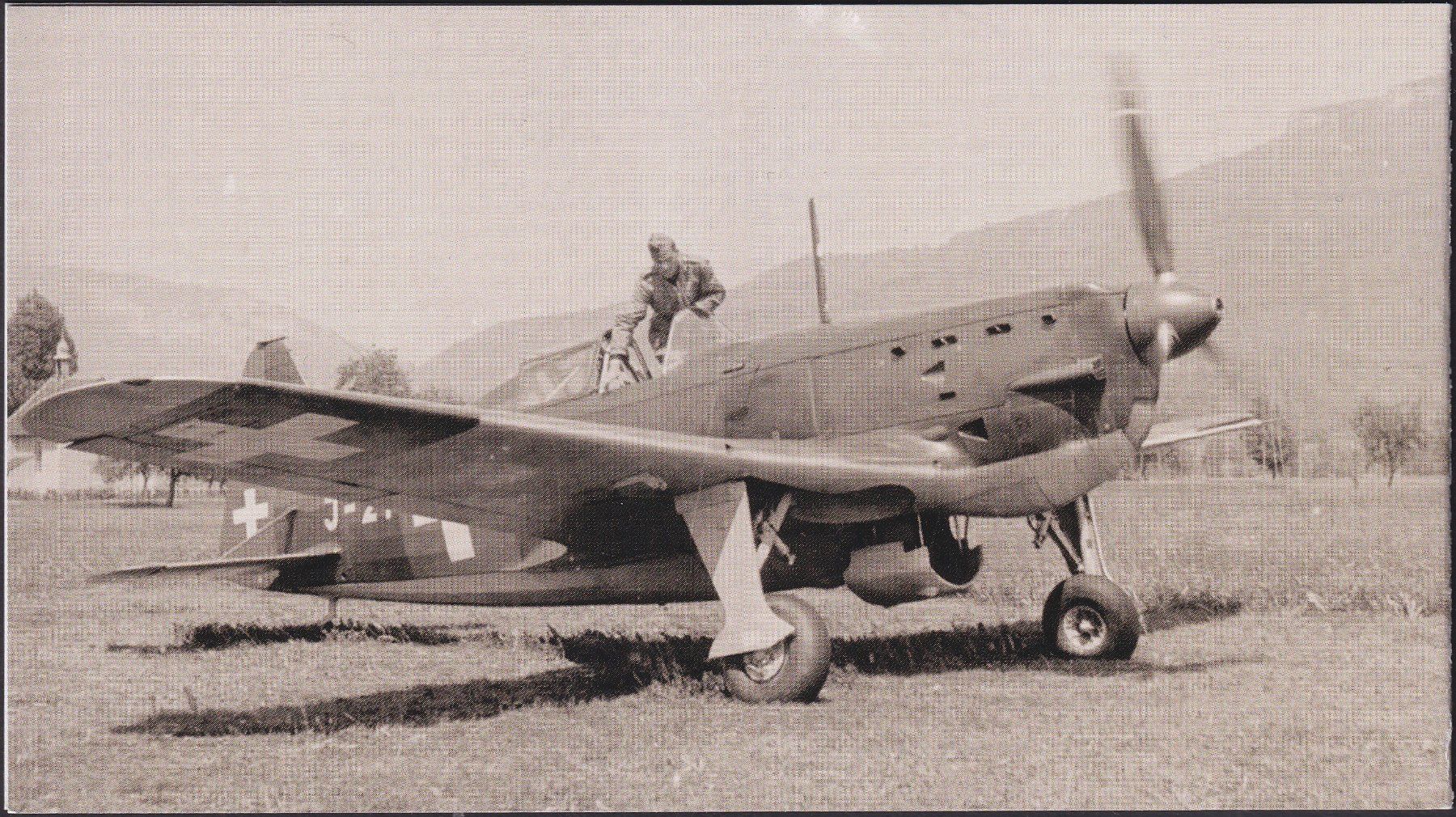 Tutti i francobolli: 2014, Markenheft "Schweizer Luftwaffe" +Nr.1493, limitiert! – Usato da Sursee venduto da Luzernerraute 2