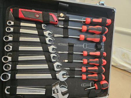Werkzeug-/ Alukoffer,Werkzeugsatz,Top Zustand!