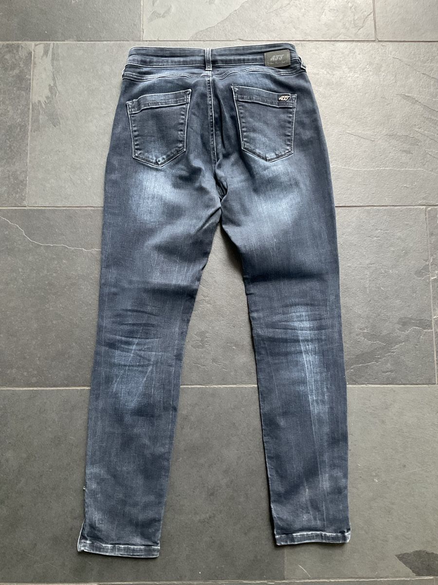 Jeans: Att Jeans, Amor Trust & Truth – Usato da Röschenz venduto da Queen020 1