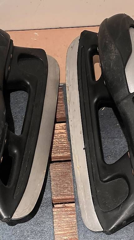 Pattini da ghiaccio: Schlittschuhe Grösse 39 Glacier – Usato da Itingen venduto da Haefi 2