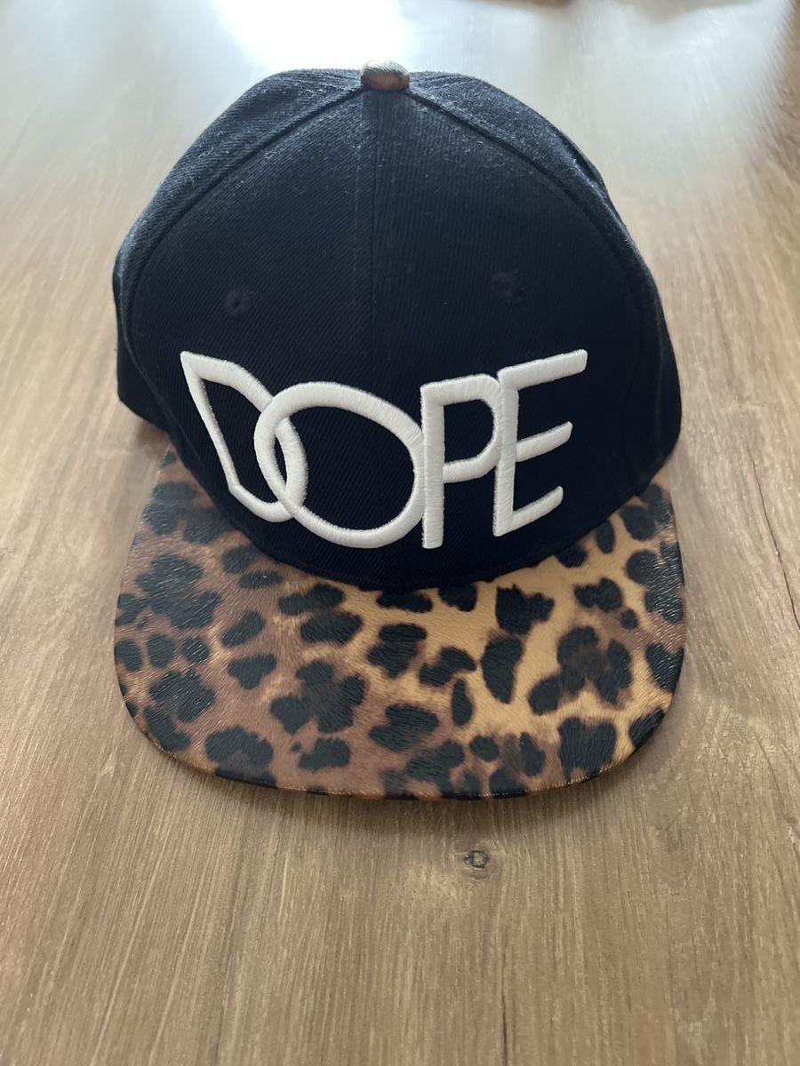 Altro in  Abbigliamento & Accessori: Coole DOPE Cap mit Leopardenmuster – Usato da Schlieren venduto da tolga212