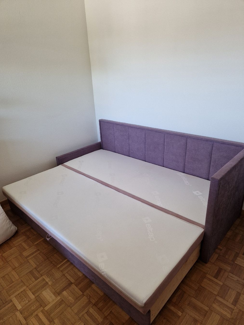 Sofas: Neuwertiges Bettsofa / Gästebett – Gebraucht aus Zürich von hogerseppvreni 1