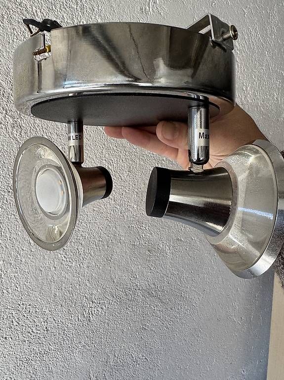 Kronleuchter & Deckenlampen: Spot LED double orientable  design moderne  très bon état – Gebraucht aus Bevaix von mic_rdc7 2