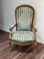 Voltaire-Sessel / Fauteuil im Louis-Philippe-Stil, Nussbaum