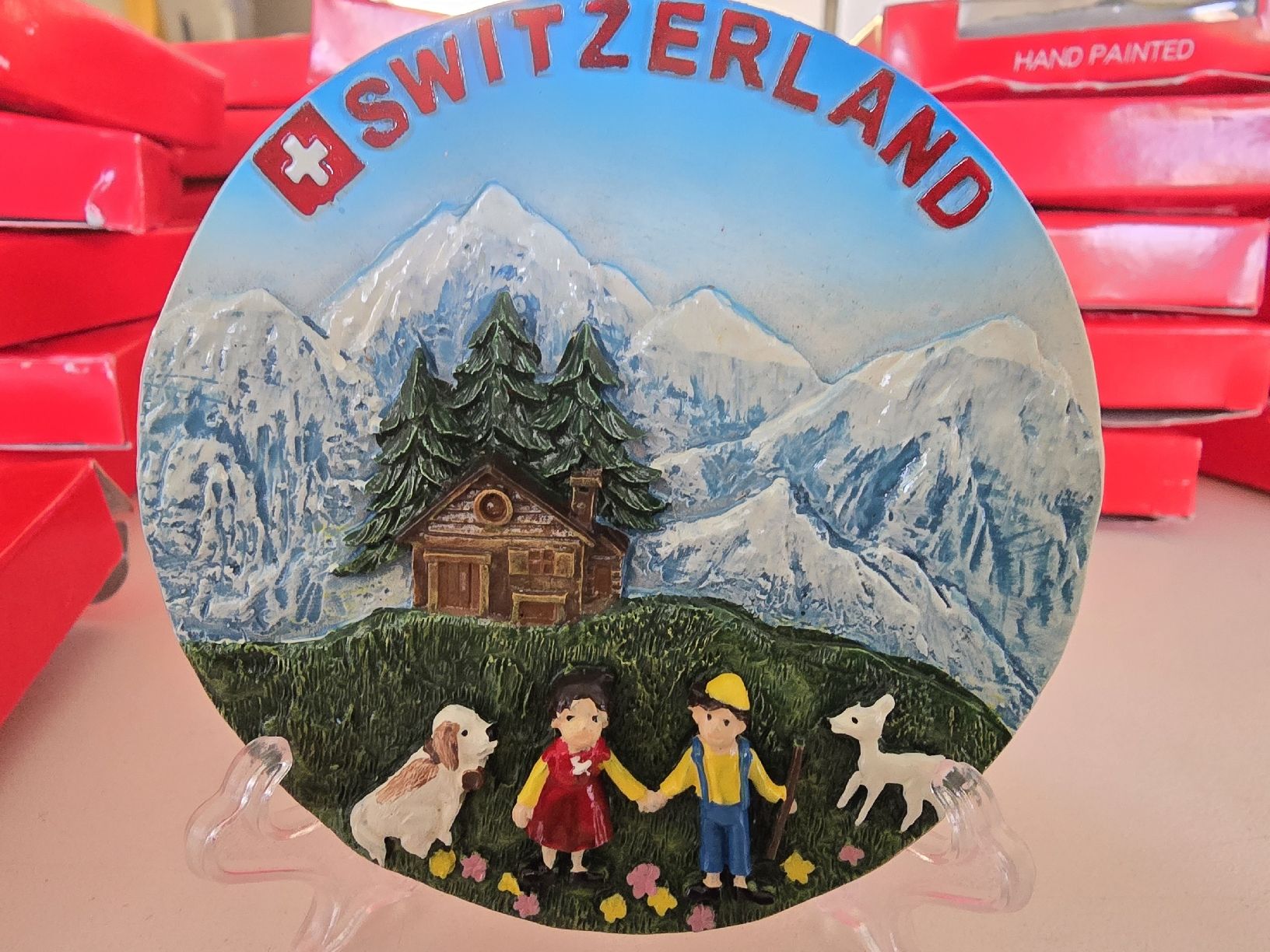 Tutte le decorazioni: Schweizer Souvenir , Wandteller mit Bergmotiv. – Nuovo (secondo la descrizione) da winterthur venduto da Sammlerecke 1