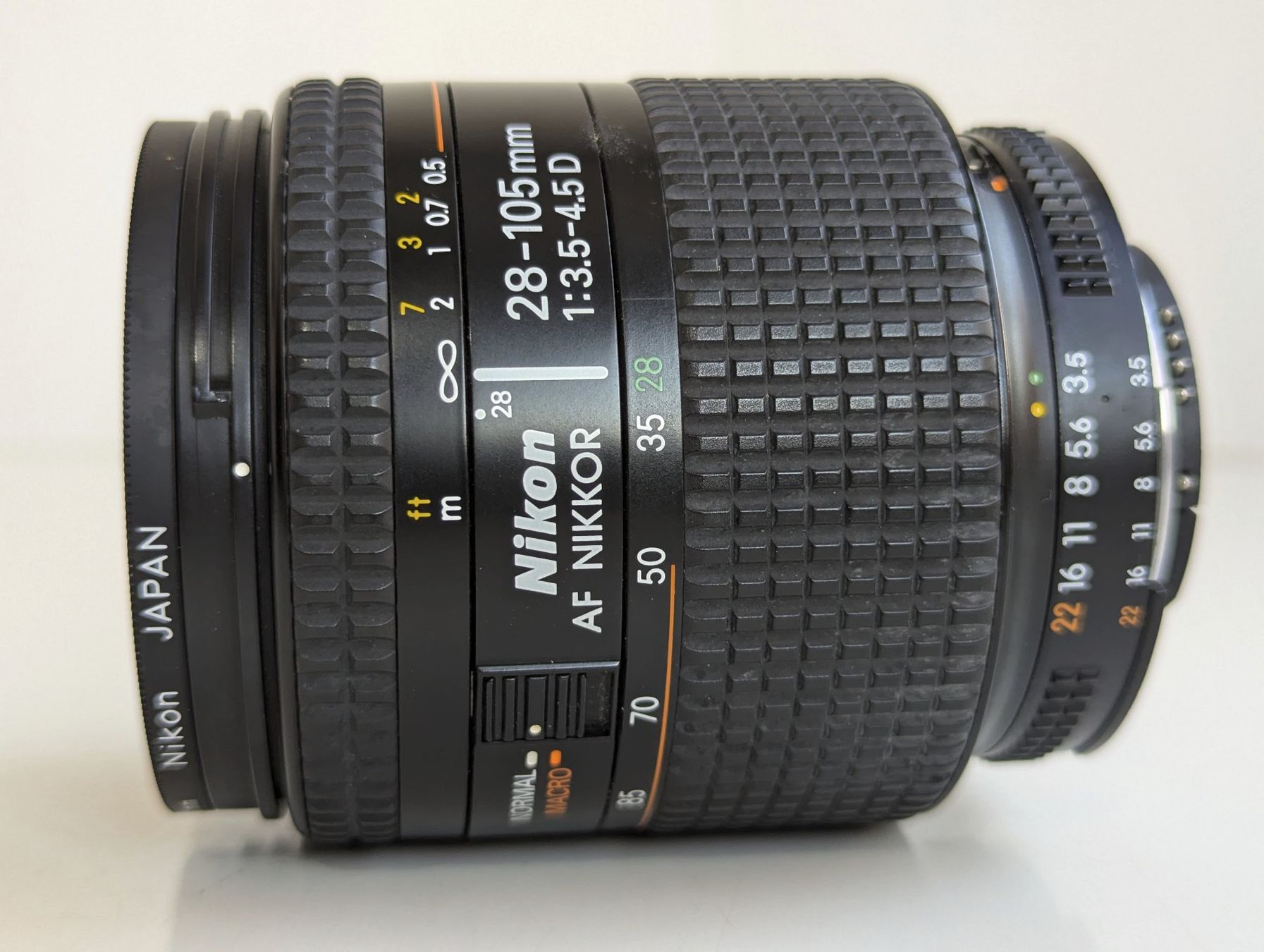 Nikkor Obiettivi: AF Nikkor 28-105mm 1:3.5-4.5D – Usato da Thalwil venduto da miguev