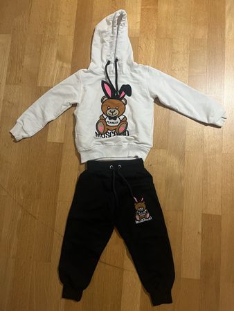 Moschino Kinder Set Gr. 98-104, Trainer