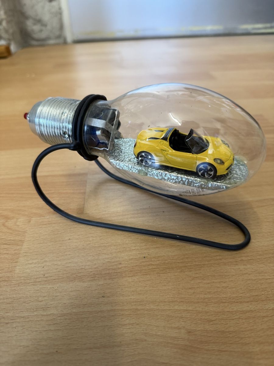 Toutes les décorations: Glühlampe mit Auto – D'occasion à Grenchen par Bastet007 2