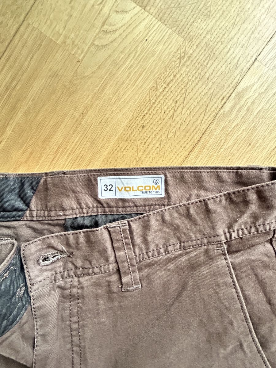 Volcom Hosen: Volcom Trousers Brown Size 32 Men's – Gebraucht aus Bern von dyl_2y87 4