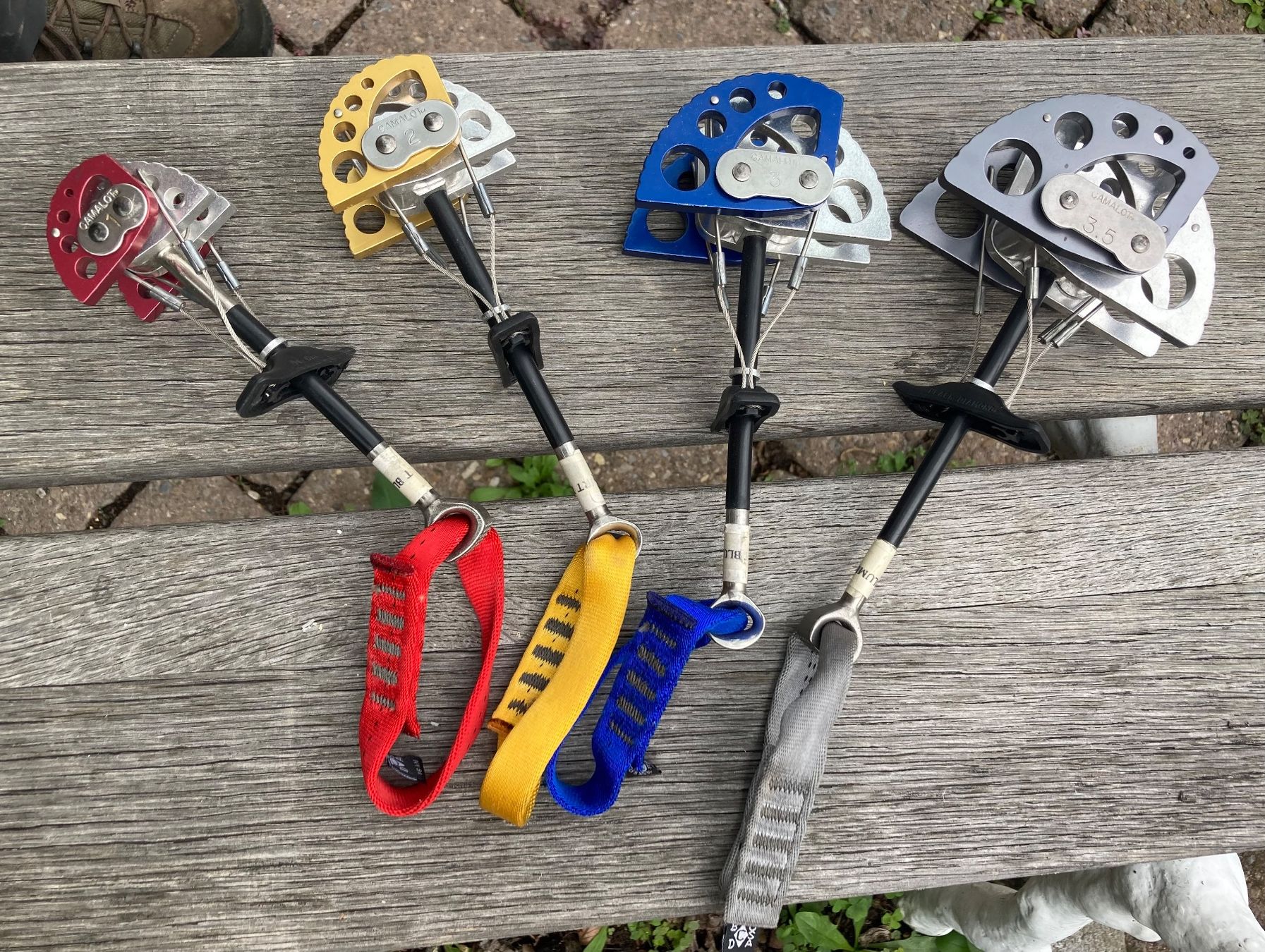 Kletterausrüstungen: Klemmgerät / Friends – Neu (gemäss Beschreibung) aus Eschenbach SG von kublu