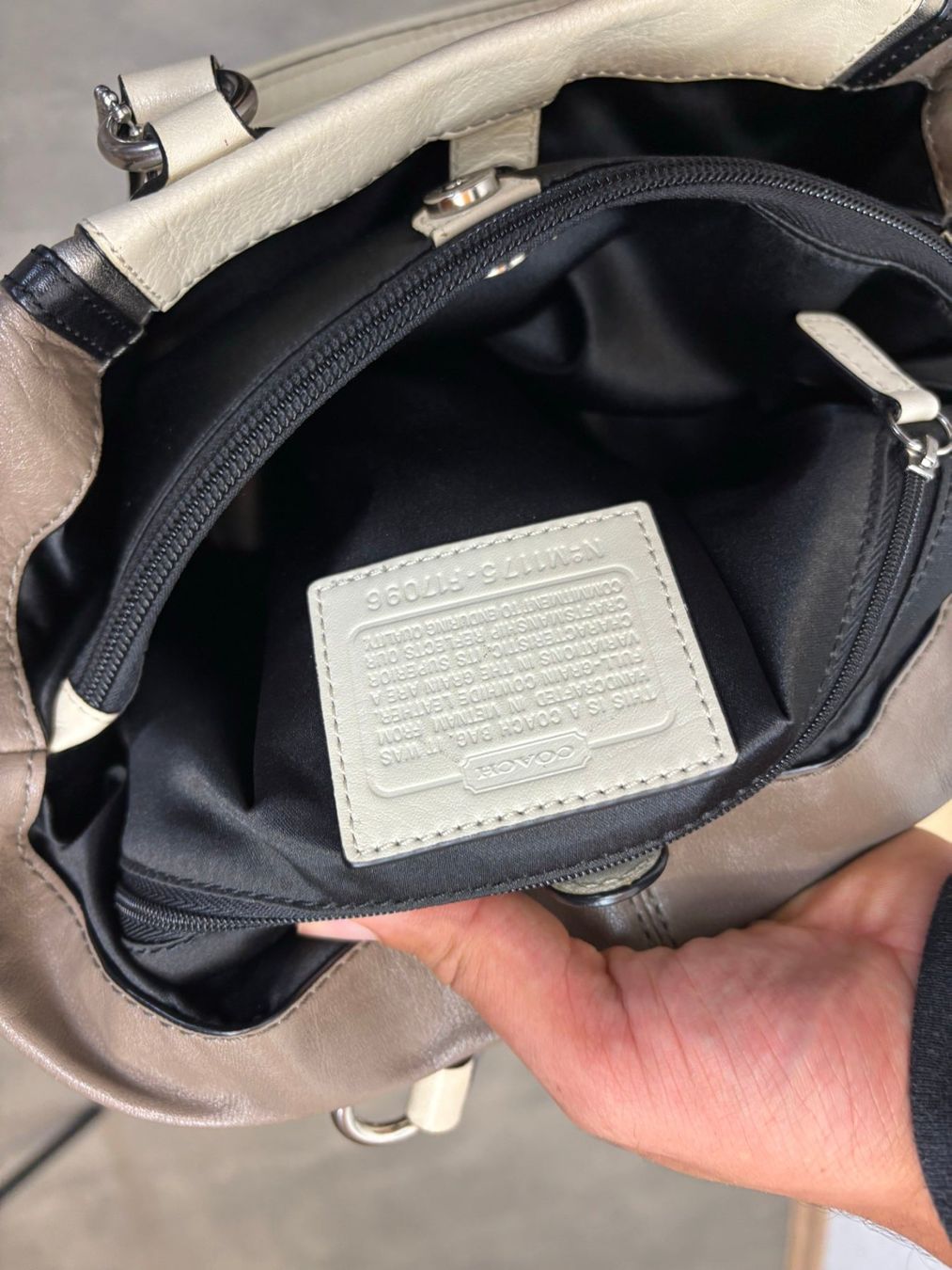 Coach Taschen für Damen: Coach Leather 2-Way Bag – Gebraucht aus Tägerwilen von Akh.Boutique 6