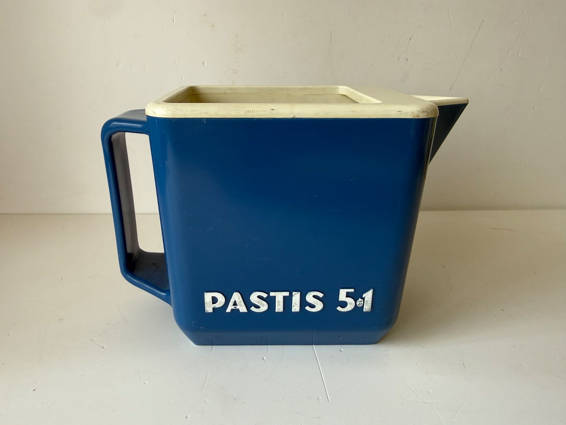Caraffe: Alter Pernot Pastis 45 Wasserkrug – Usato da Zwingen venduto da moje1 1