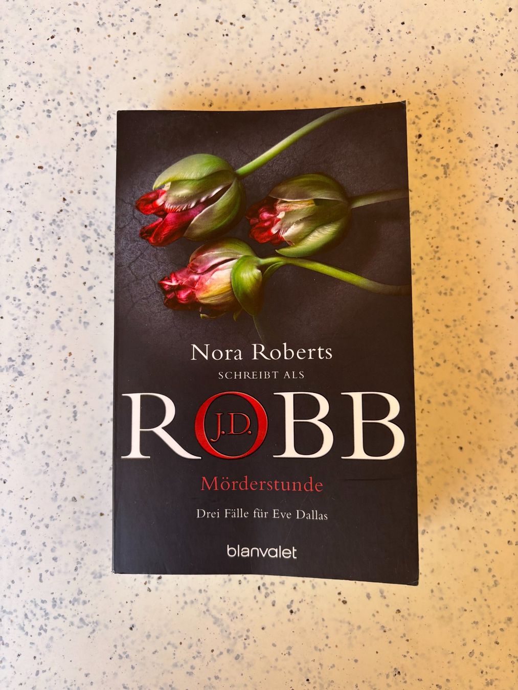 Libri: "Mörderstunde" von Nora Roberts – Usato da St. Niklaus VS venduto da np8_lsg2