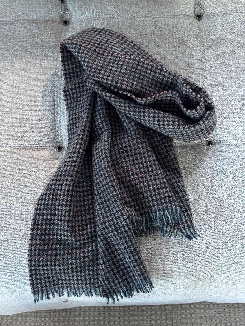 Hackett Foulard & Sciarpe: Hackett Schal – Nuovo (secondo la descrizione) da Horgen venduto da onur_5 5