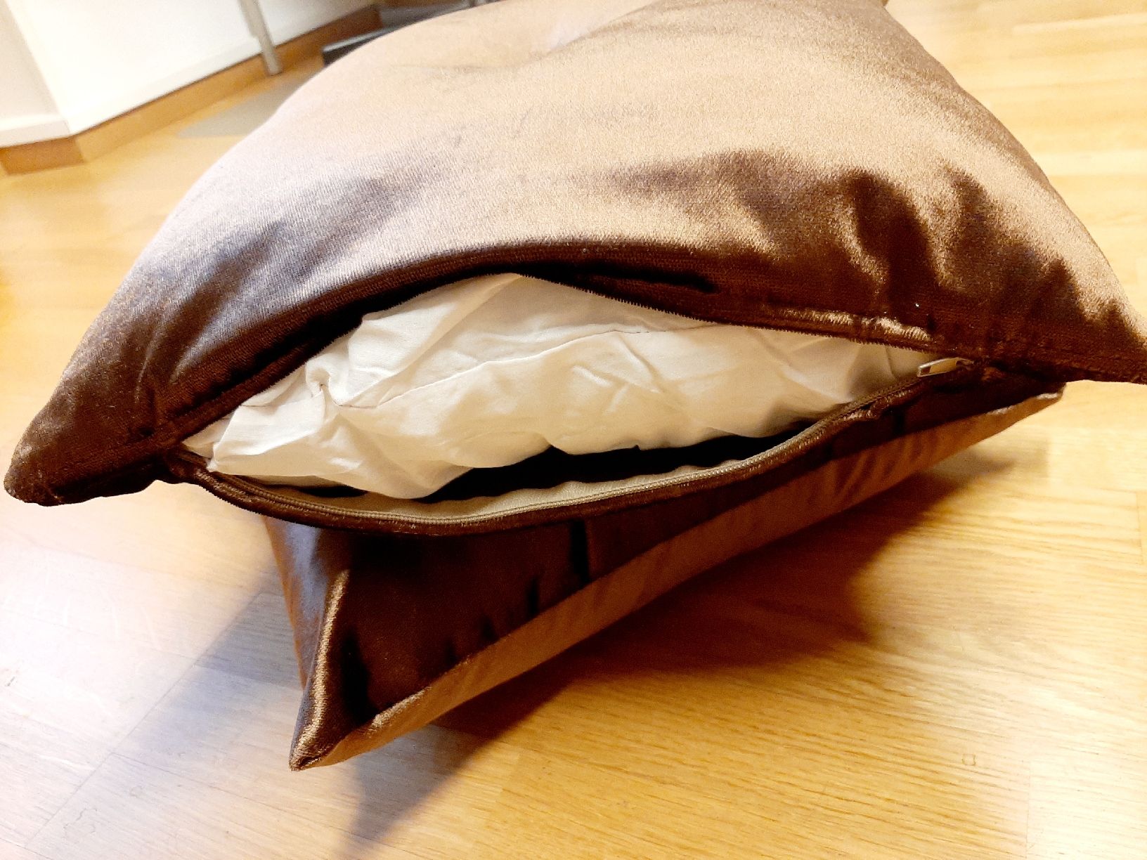 Cuscini: Coussin du salon – Usato da lausanne venduto da bluestone02 3