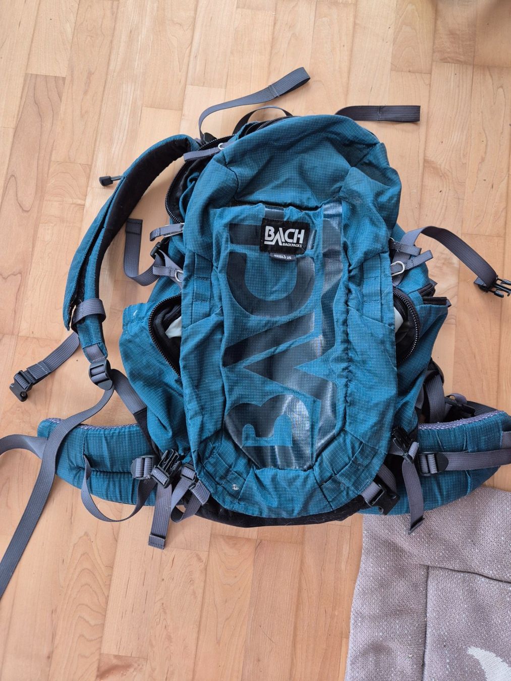 Rucksäcke: Bach Wanderrucksack Dame – Gebraucht aus Niederwil SG von javatux