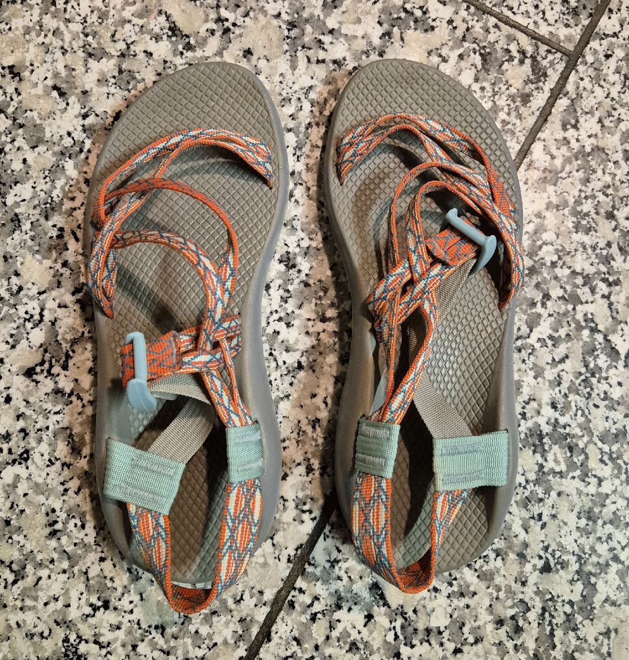Scarpe da donna: Chaco Sandalen, Damen Gr. W9 – Usato da Lumbrein venduto da gianandris