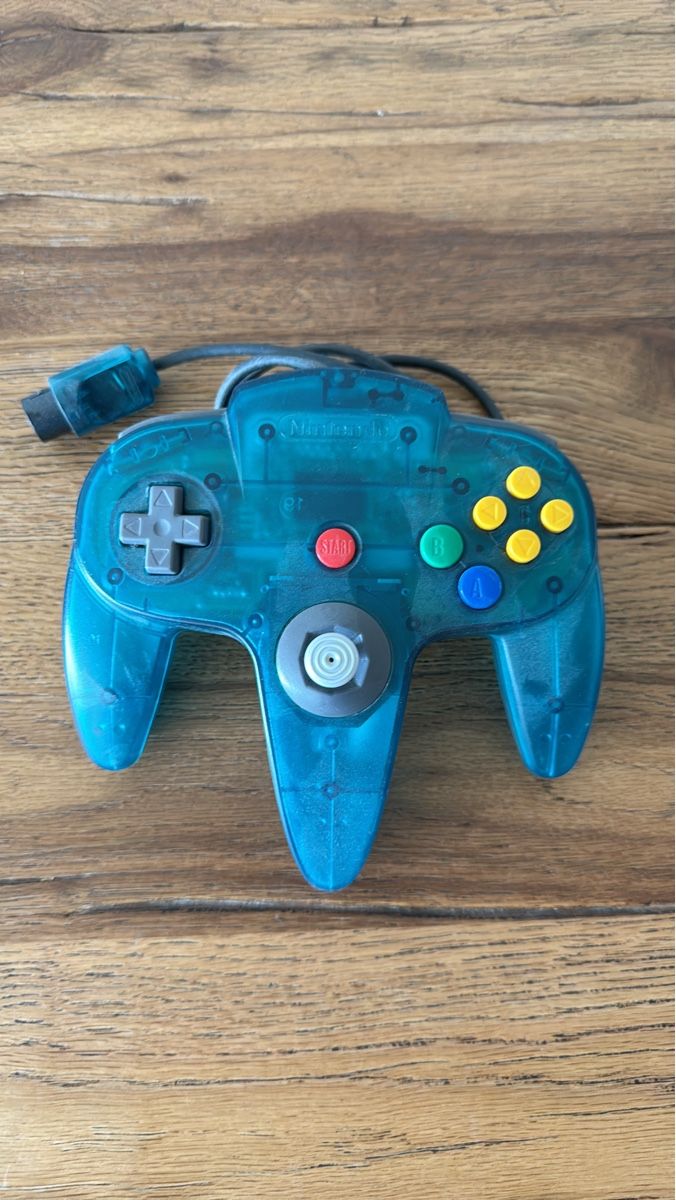 Nintendo Controller: Nintendo 64 Controller blau guter Zustand – Usato da Lenzburg venduto da eyworld