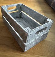Kleine graue Holzkiste, Holzharasse - shabby chic, vintage