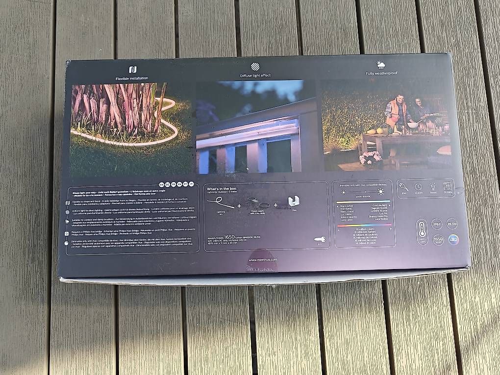 Philips Ghirlande e barre luminose: Philips Hue Outdoor Lightstrip 5 Meter – Usato da Berg TG venduto da Worldwied 1