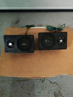 Kleine Stereo Auto Lautsprecher mit Box und Kabeln im Set