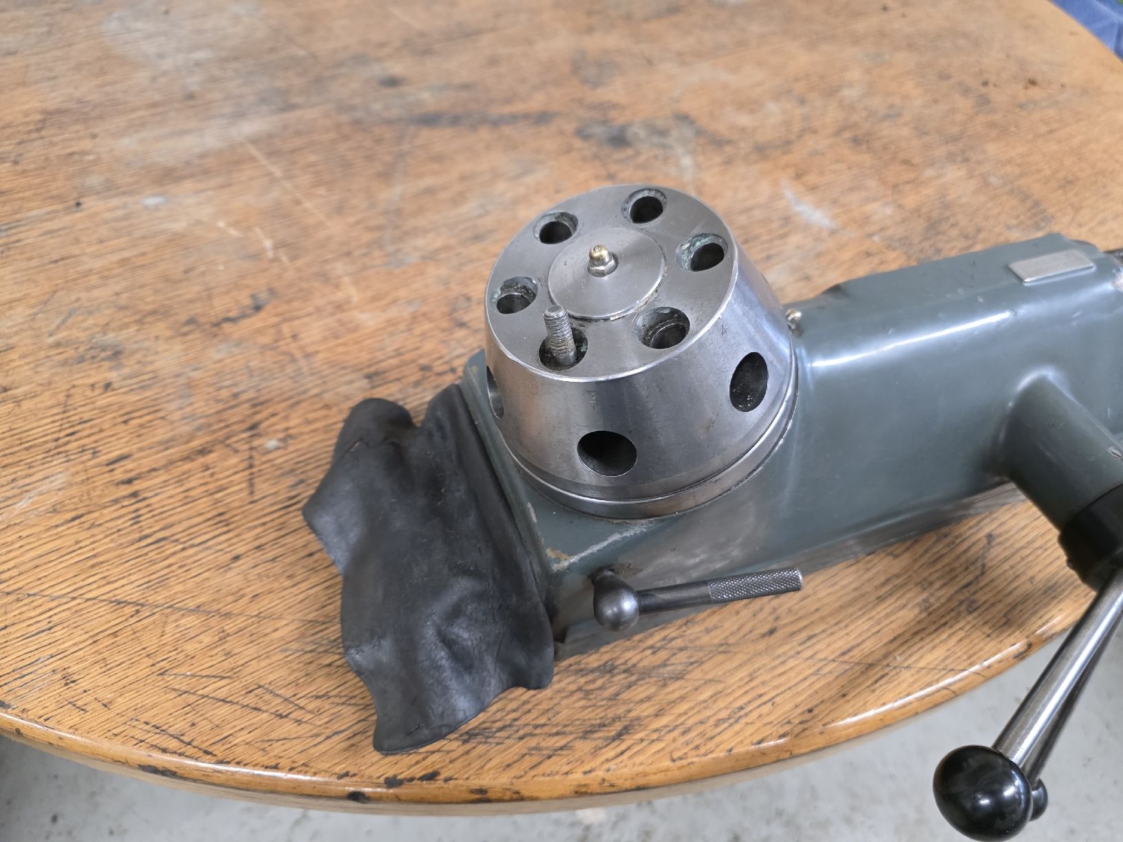 Schaublin Torni & Frese: Schaublin Revolver Drehmaschine – Usato da Selzach venduto da sla_cn5r 2
