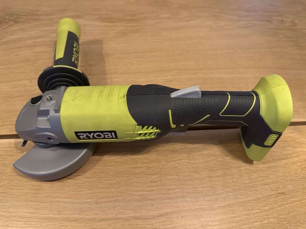 Ryobi Alle Werkzeuge: Ryobi Winkelschleiffer – Gebraucht aus Auenstein von mar_cw5z
