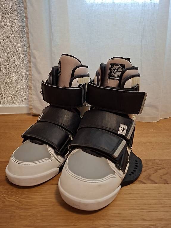 Tavole da surf e di nuoto: Cabrinha CBL, inkl. H3 Boots – Usato da Rain venduto da FirAxis92 2
