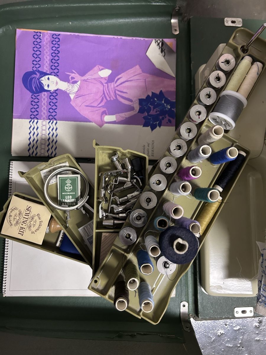Bernina Nähmaschinen: Bernina Nähmaschine – Gebraucht aus Eschenbach SG von bushika 3
