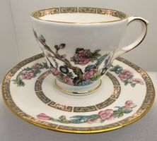 Eleganz und Perfektion – Duchess England Teetasse & Unter