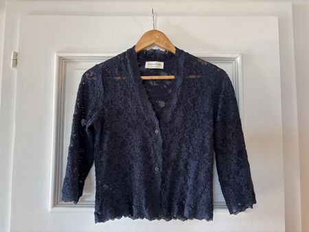 Superbe gilet dentelle ROSEMUNDE, neuf, 38
