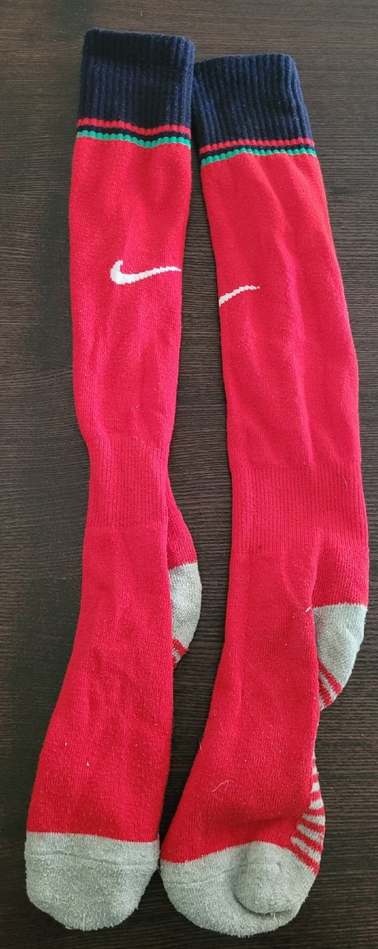 Scarpe, pantaloni & magliette da ginnastica: CR7 maillot Portugal – Usato da Dombresson venduto da Angeldeneuchatel 4