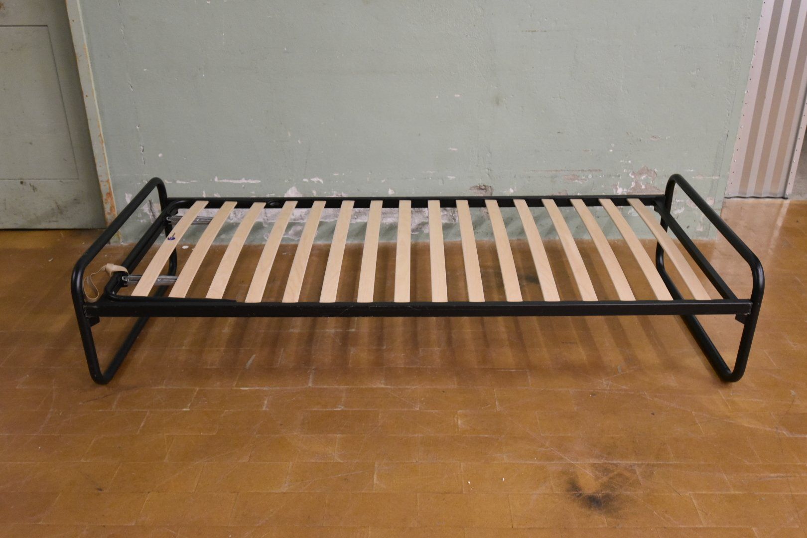 Letti: Designer Raumsparbett 200x90cm – Usato da Lichtensteig venduto da Usedinstorecom 6