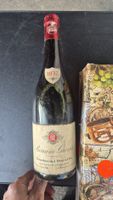 Paar  Wein zu Verkaufen 