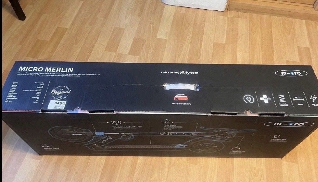 Scooters: Micro Mobility Merlin Scooter Black New in Box 200mm Wheels – Neu und originalverpackt aus Martigny von ddo_2mcv 3