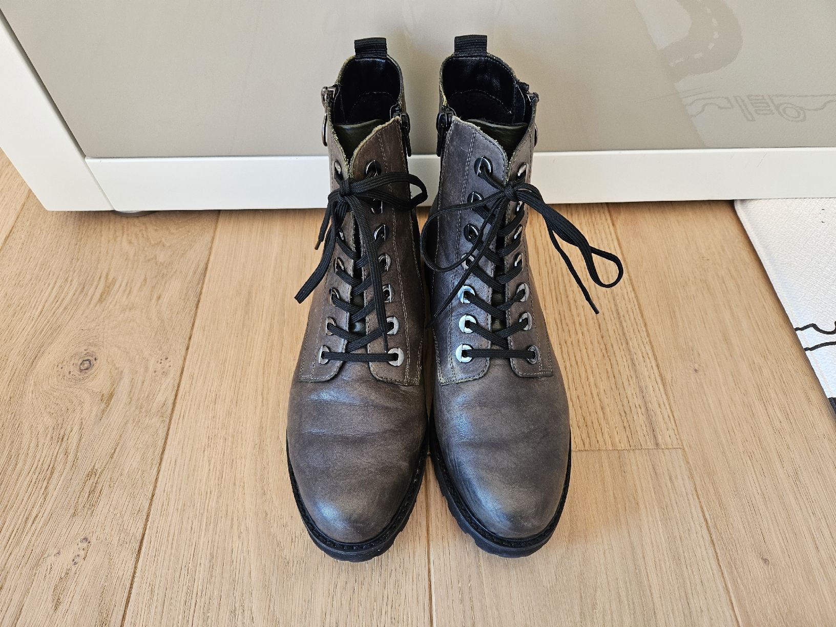 Scarpe da donna: Stiefelette von Remonte - Grösse 41 – Usato da Hofstetten SO venduto da Ameisenbaer 1