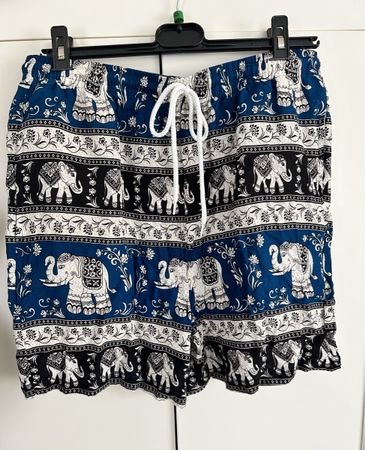 Kurze Pluderhosen Gr. M/L