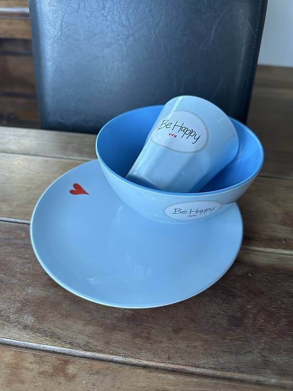 Set di piatti: Kinder Geschirr Melamin – Usato da Gerzensee venduto da ettigirbs 2