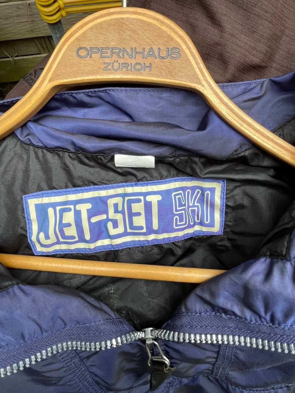 Jet Set Jacken: Ski-Jacke – Gebraucht aus Forch von ESELSTEIN 2
