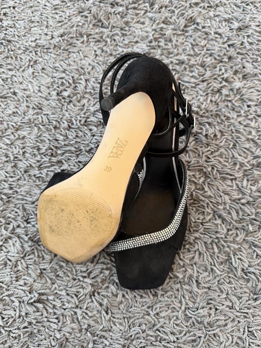 Zara Scarpe da donna: High heels schwarz EU 39 – Usato da Frümsen venduto da laura002 2