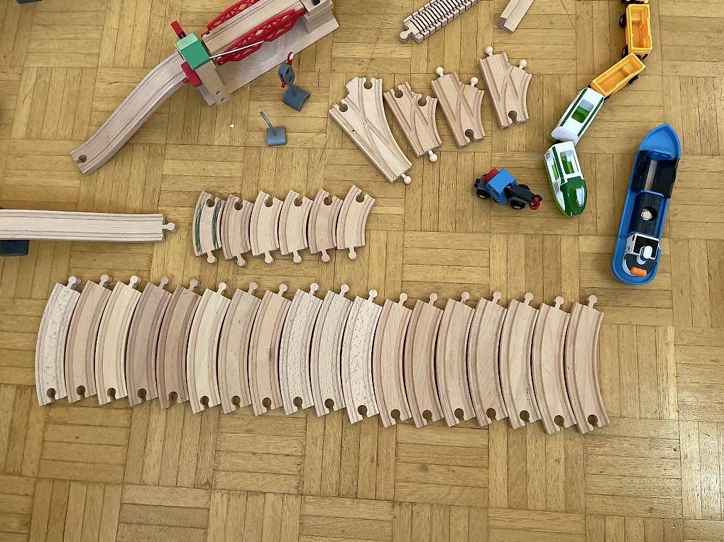 Brio Giocattoli: Brio Holzeisenbahn – Usato da Luzern venduto da Hempster 3